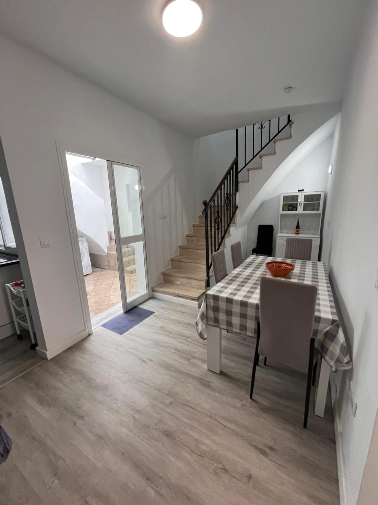 Casa Unifamiliar Completa Camas Sevilla ภายนอก รูปภาพ